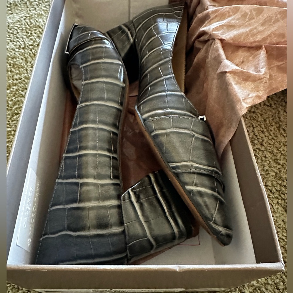 Franco Sarto Grey Croc heels- 7 1/2